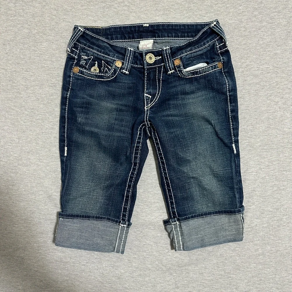 True Religion Joey Big T Dark Wash Denim Bermuda Shorts Women 27 White Stitching